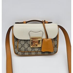 Authentic Gucci GG Supreme Top Handle Podlock #4269M